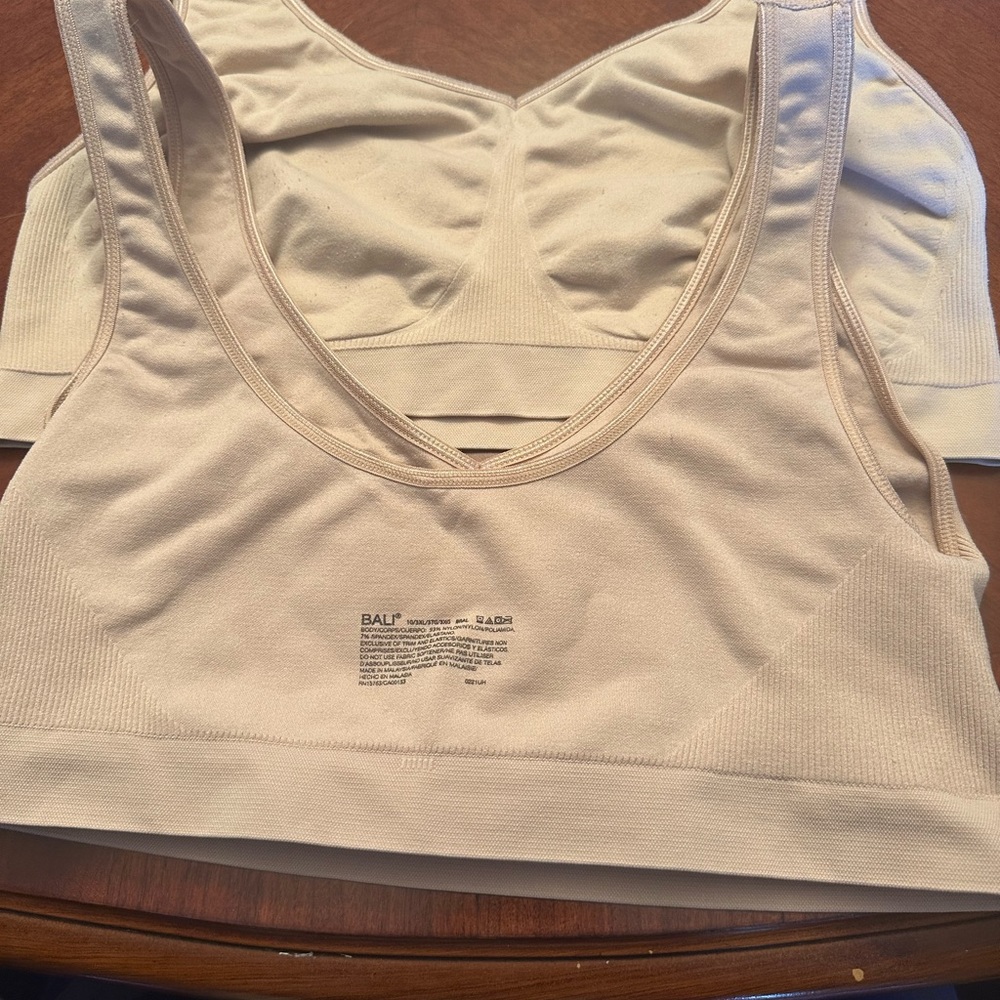 Bail sports bra (2 )